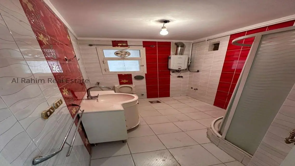 Stunning Apartment for Sale with Spacious Area in a Prime Location