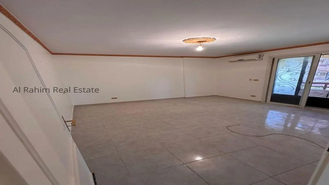 Stunning Apartment for Sale with Spacious Area in a Prime Location