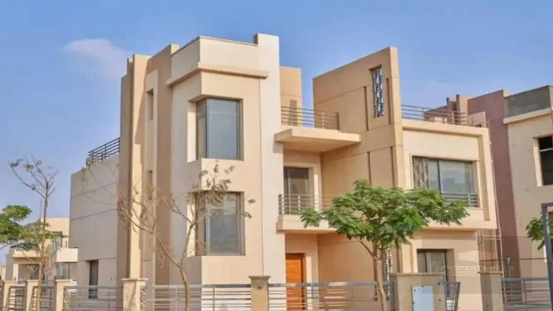 Luxury Home for Sale with Spacious Design