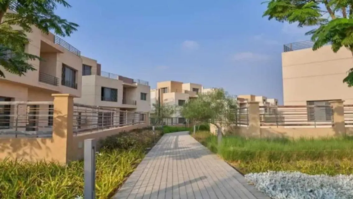 Luxury Home for Sale with Spacious Design