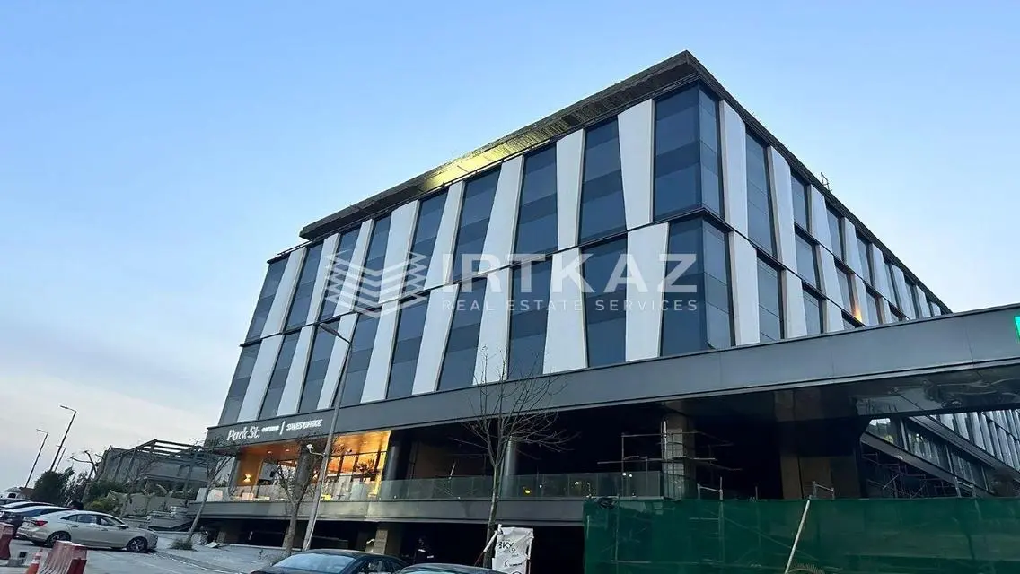 Luxury Apartment for Sale with Spacious Area