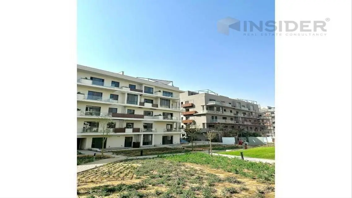 شقة فاخرة للبيع في V-Residence