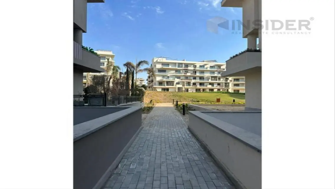 شقة فاخرة للبيع في V-Residence