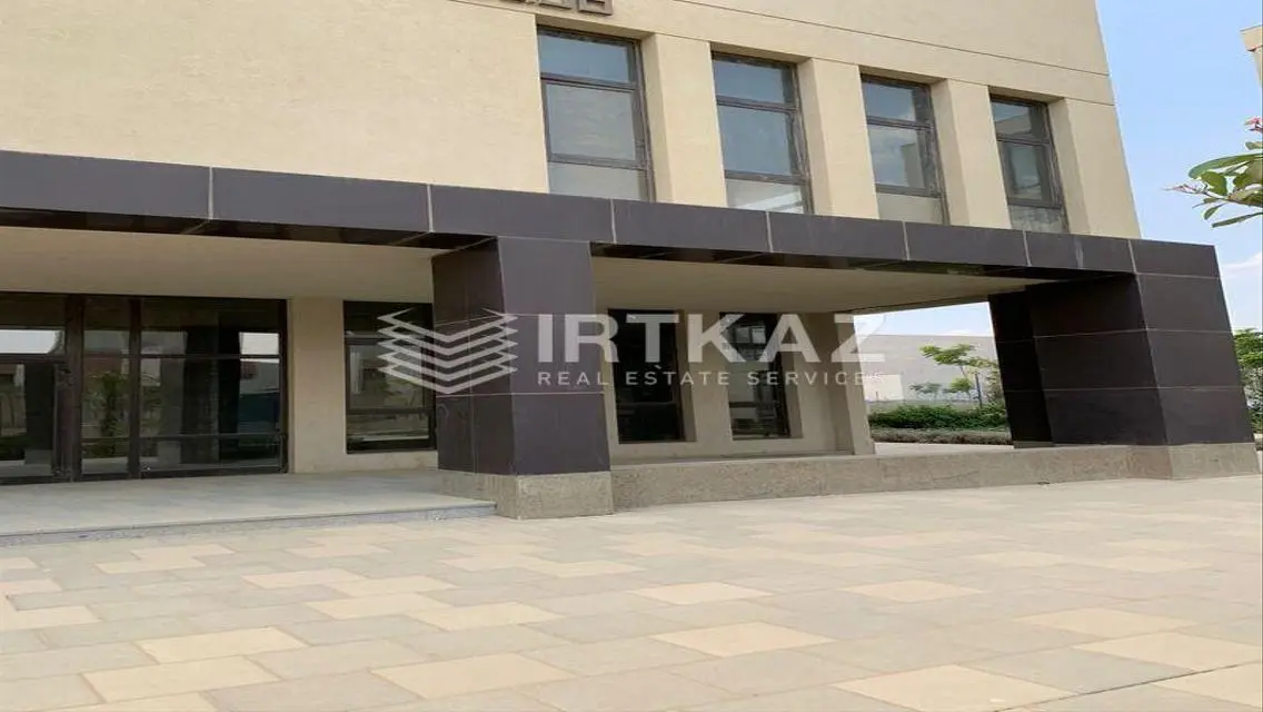 Stunning Apartment for Sale - Modern Design with 5 Meter Space