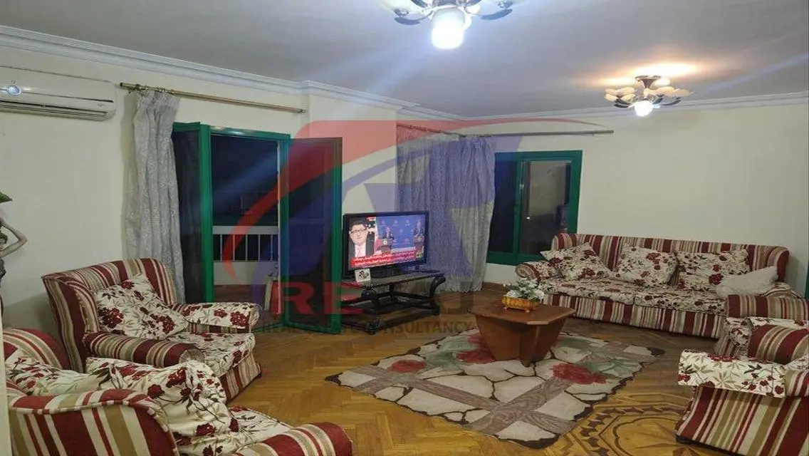 شقة فاخرة بإطلالة مميزة مع كافة المرافق