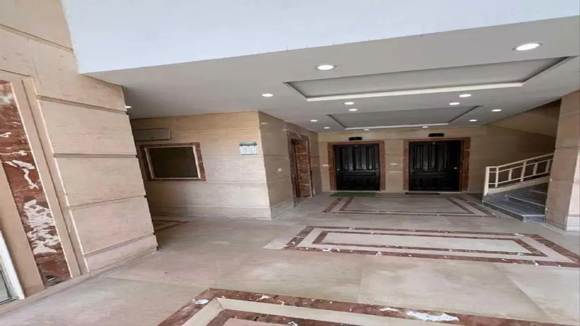 شقة فاخرة 6700000 جنيه مع جميع المرافق