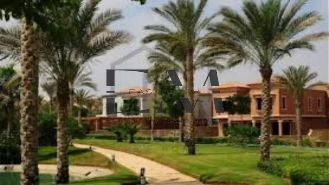 فيلا مستقلة للبيع في كمبوند 90