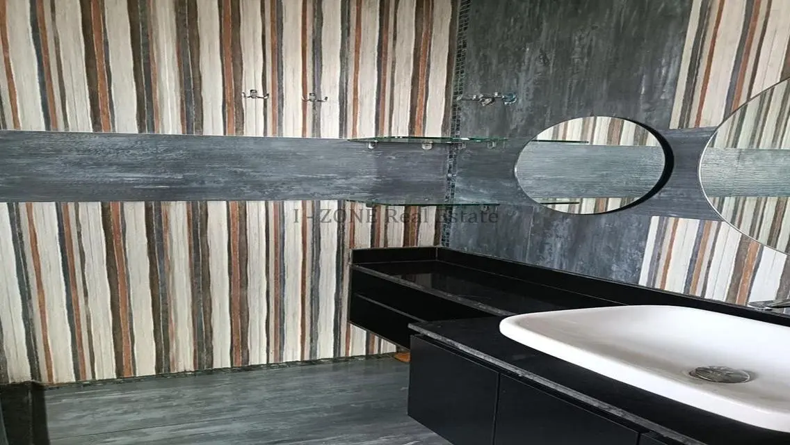 Luxurious Apartment of 2103 Square Meters at IZONE