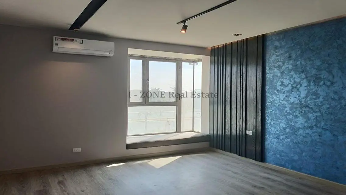 Luxurious Apartment of 2103 Square Meters at IZONE
