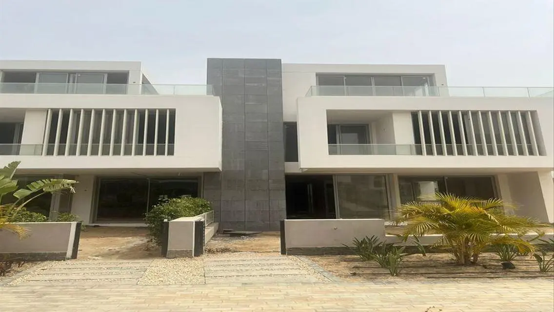 Luxury Apartment in 30243 with Full Amenities