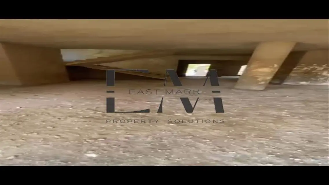 Luxurious Apartment with Spacious Area and Security Guard