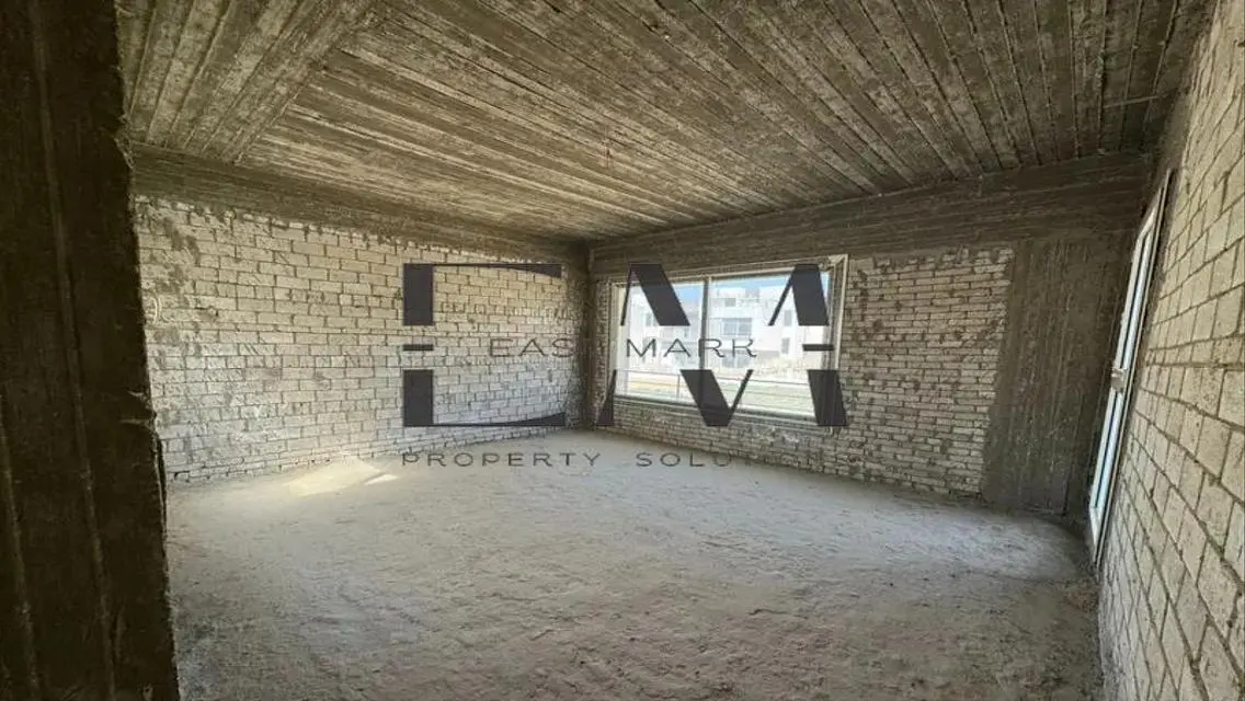 Luxury Property for Sale with Private Garden and Maid's Room
