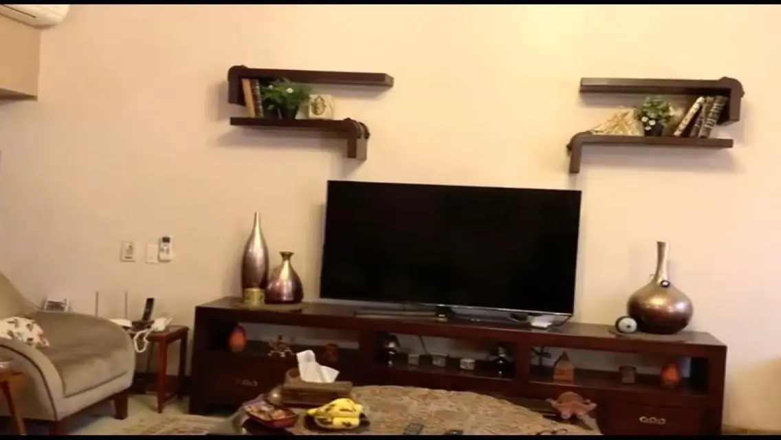 شقة فاخرة بمساحة واسعة مع حديقة خاصة