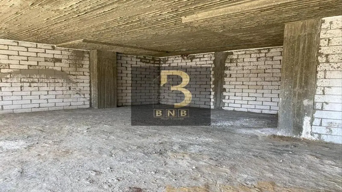 عرض متميز بمساحة 234 متر