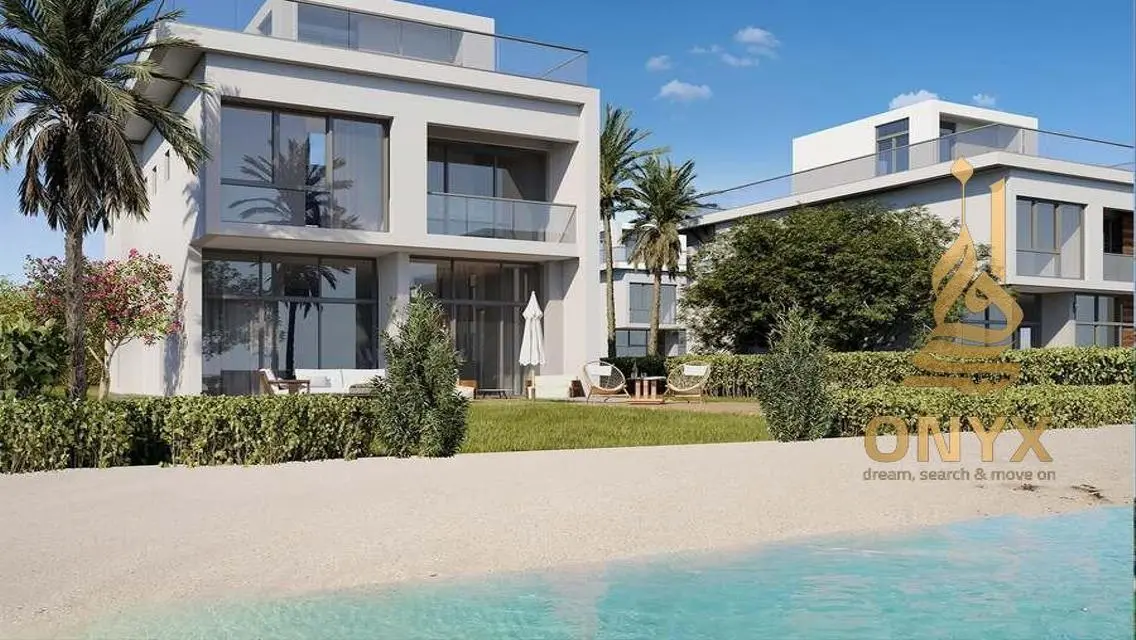 Luxury Villa in Mazarine City