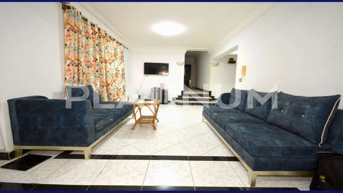 وحدة سكنية جديدة بمساحة مميزة في موقع رائع