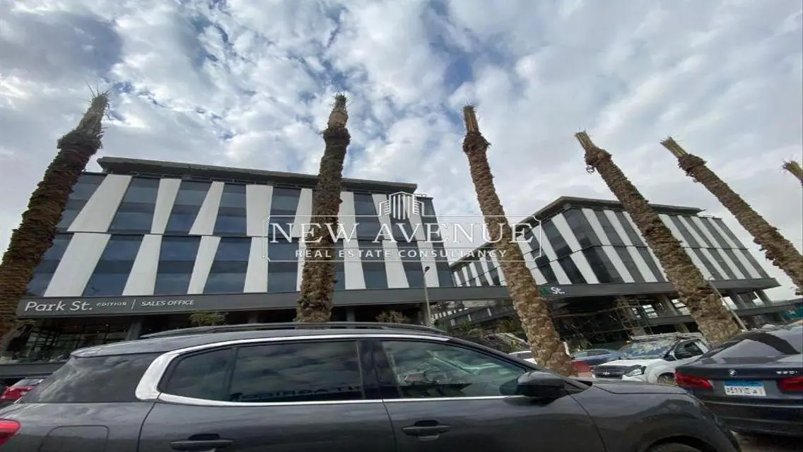 Luxurious Apartment by Waterway Multi-Rentals Near the Capital