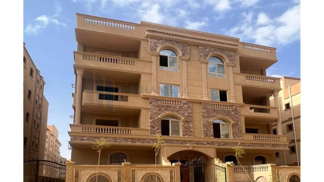 شقة فاخرة بمساحة 250 متر