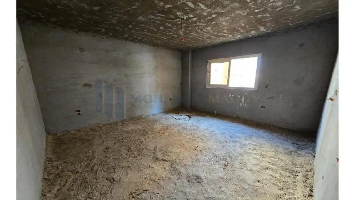 شقة فاخرة بمساحة 250 متر