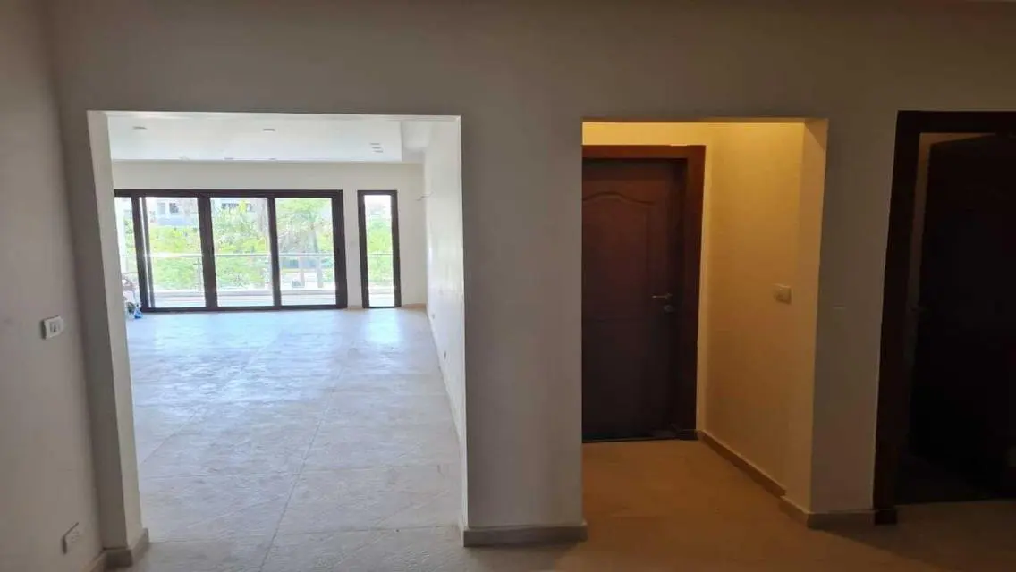 Luxurious 3-Bedroom Villa in Sodic