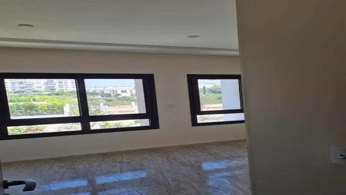 Luxurious 3-Bedroom Villa in Sodic