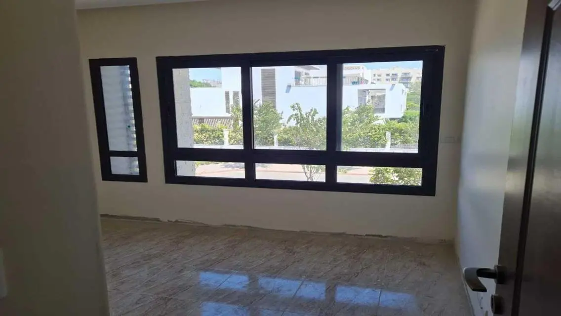 Luxurious 3-Bedroom Villa in Sodic