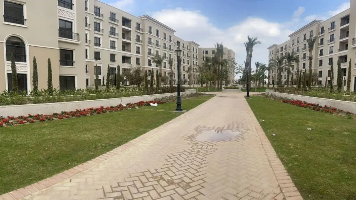 شقة فاخرة في قرية ويست دورا