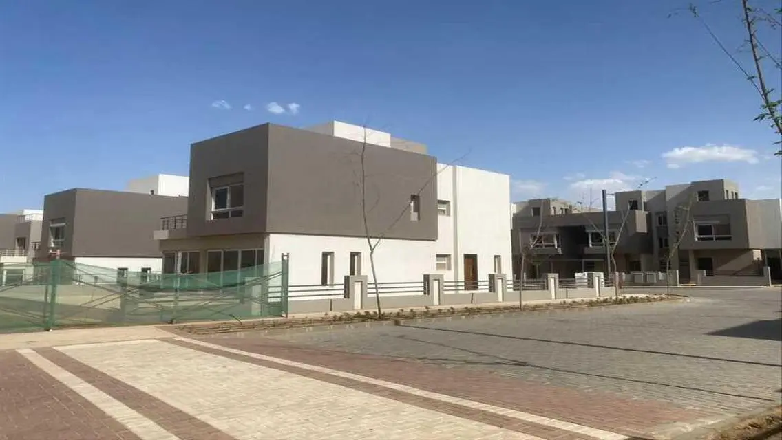 فيلا فاخرة بمساحة 2822 متر مربع