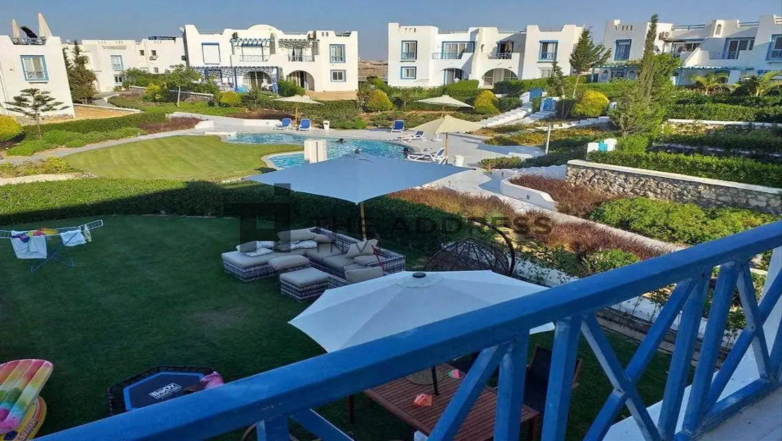 Luxury Villa Overlooking Lakes with Full Amenities
