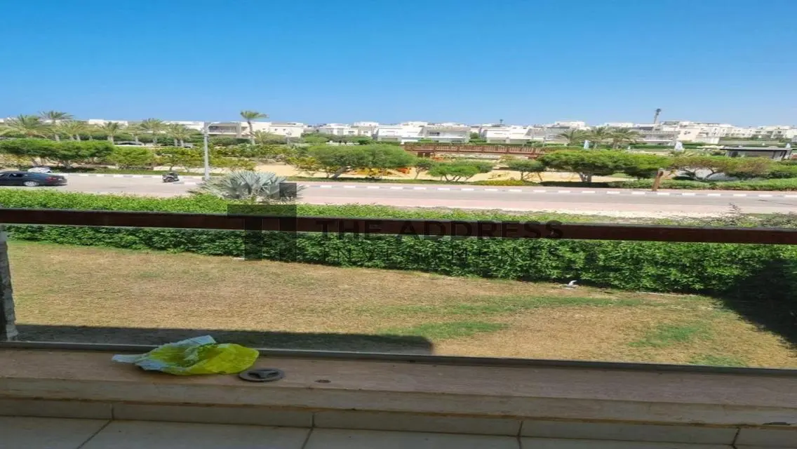Luxury Villa for Sale with Spacious Design and Private Garden