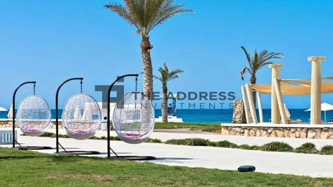Luxury Villa for Sale with Spacious Design and Private Garden