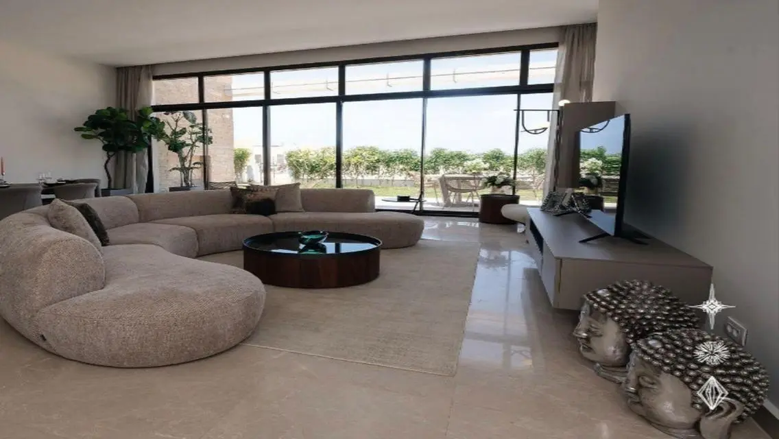 Luxury Villa with Private Pool in the Heart of the City