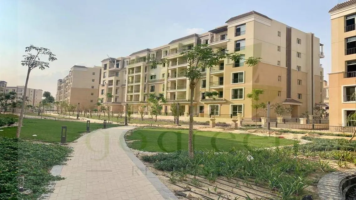 Luxury Apartment Overlooking Lakes with Premium Amenities