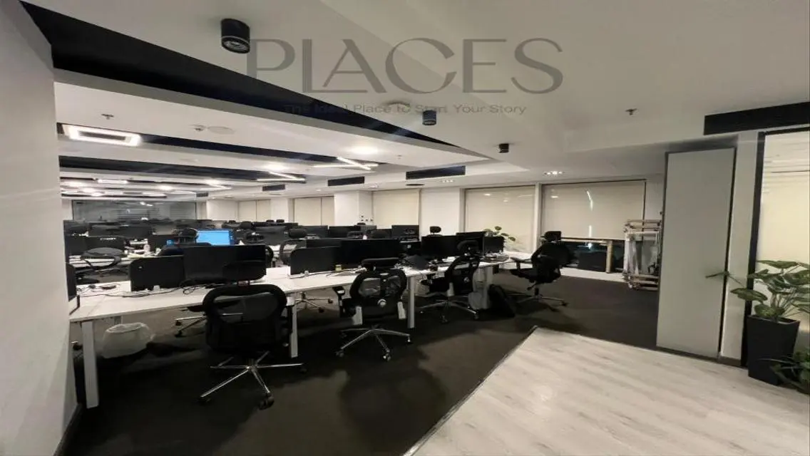 550 Sqm Modern Office Space