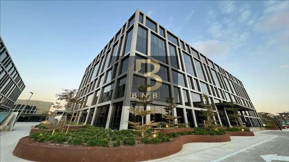 Outstanding Commercial Space for Rent in Prime Location