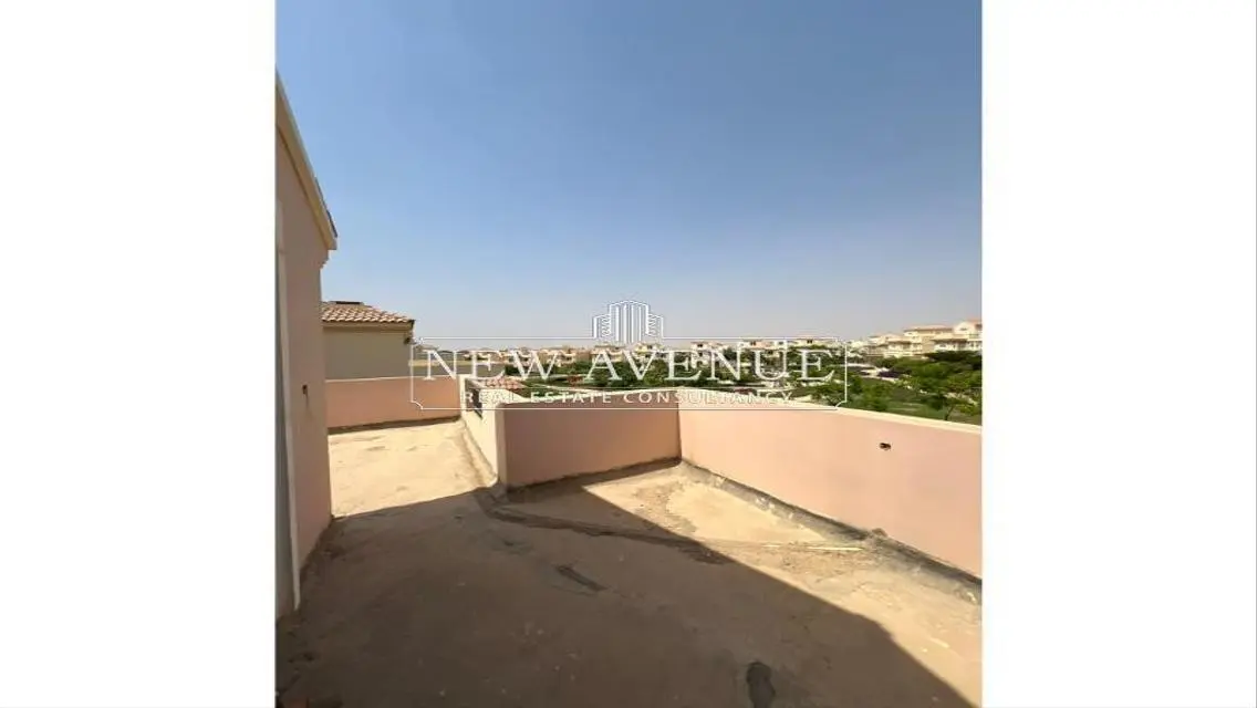 Luxury Villa for Sale - 582 Sq M