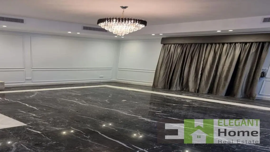 Luxurious Spacious Apartment with Elegant Design