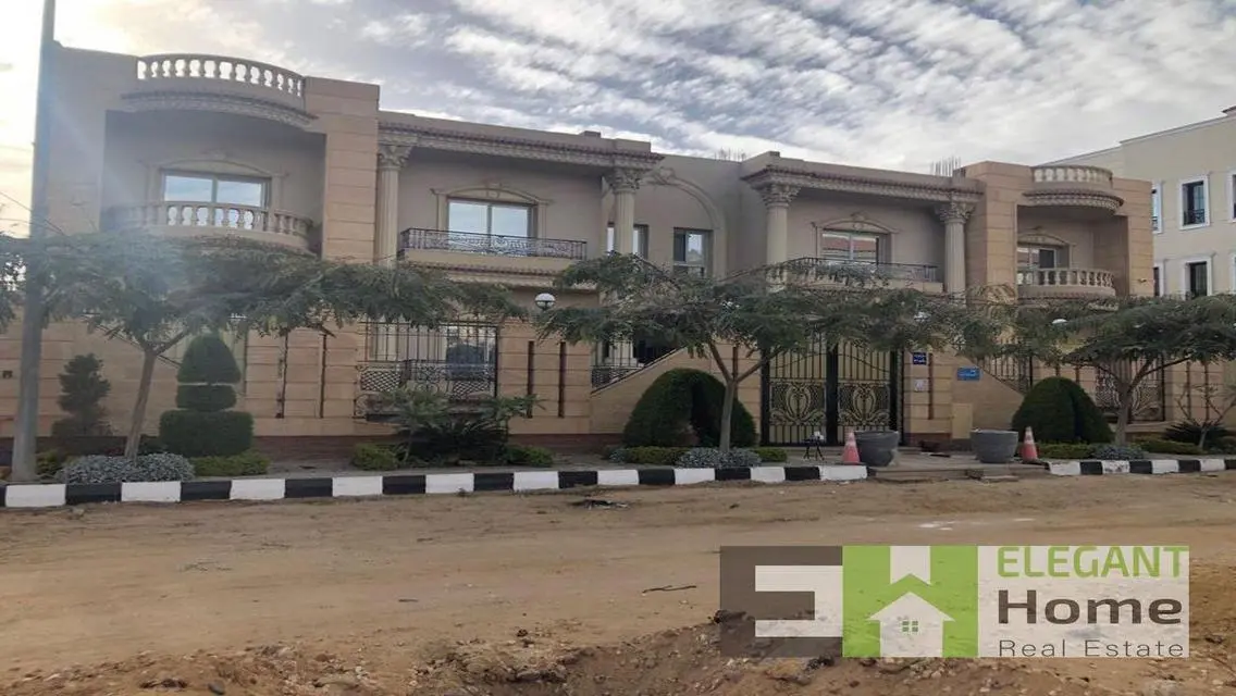 Luxury Villa For Sale with Private Pool, 3282 sqm