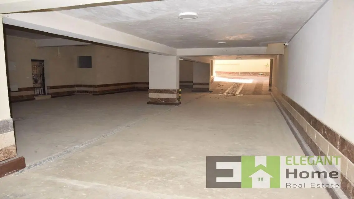 Luxury Villa For Sale with Private Pool, 3282 sqm