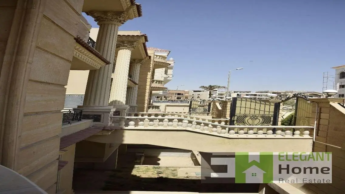 Luxury Villa For Sale with Private Pool, 3282 sqm