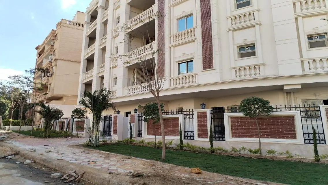 شقة فاخرة لضمان حياة هادئة مطلة على المناظر الطبيعية