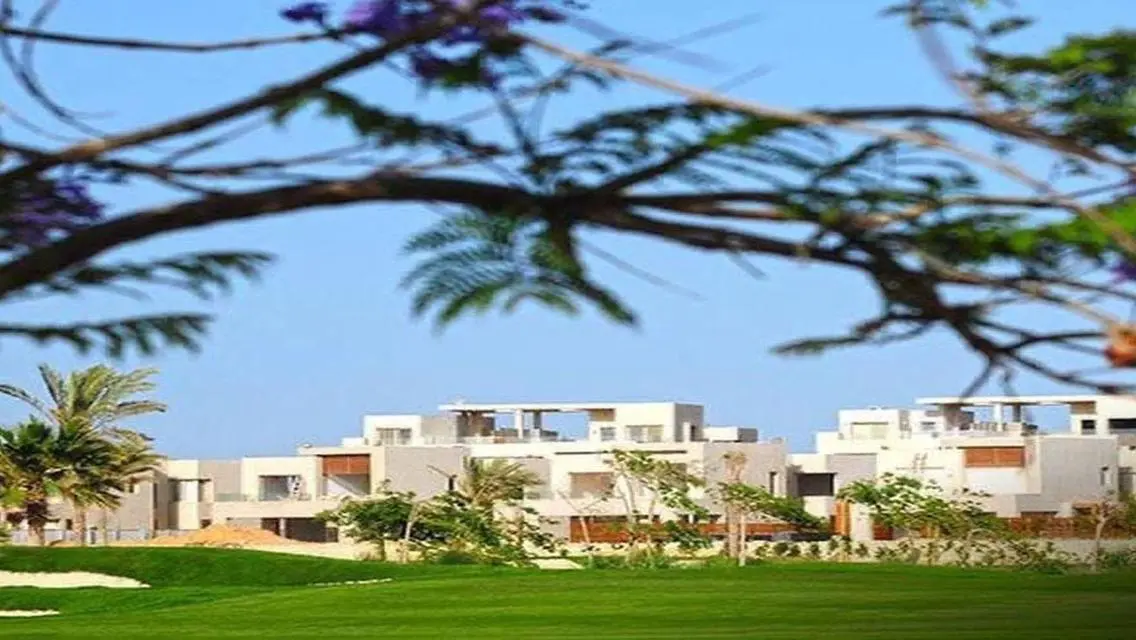 Luxury Apartment with Lake View in the City Center