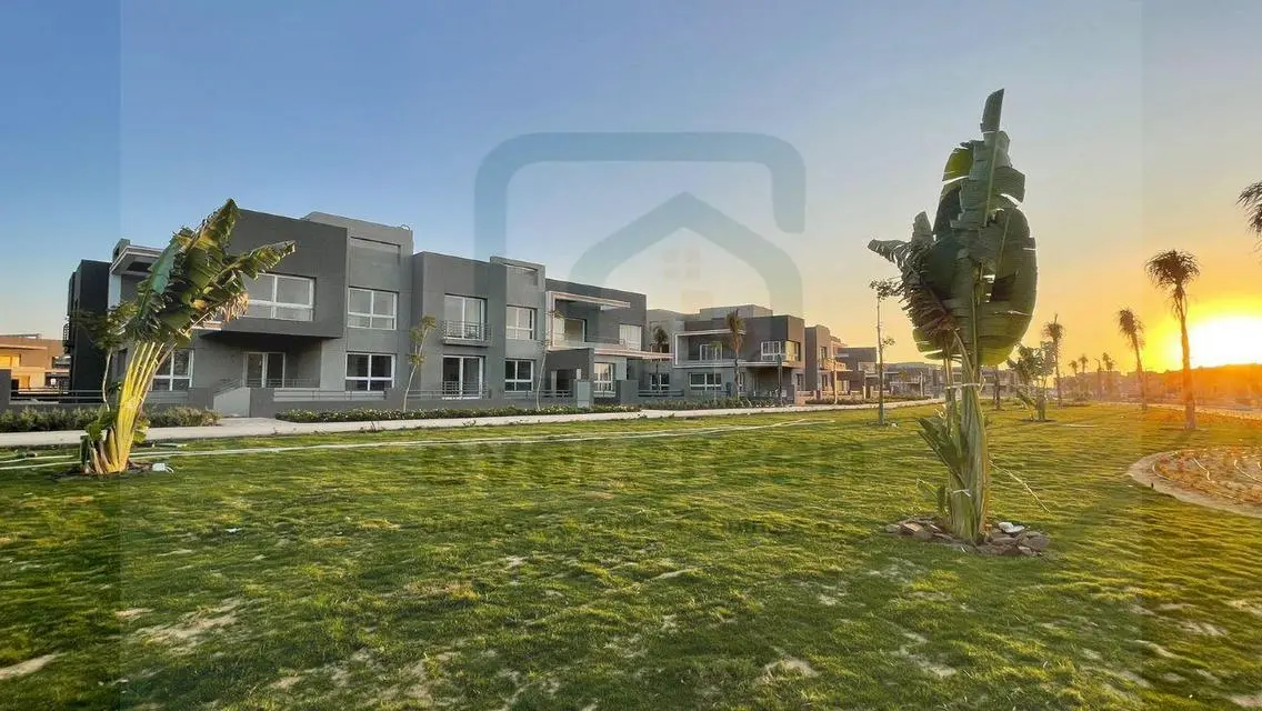 منزل فاخر بمسبح خاص وإطلالة رائعة