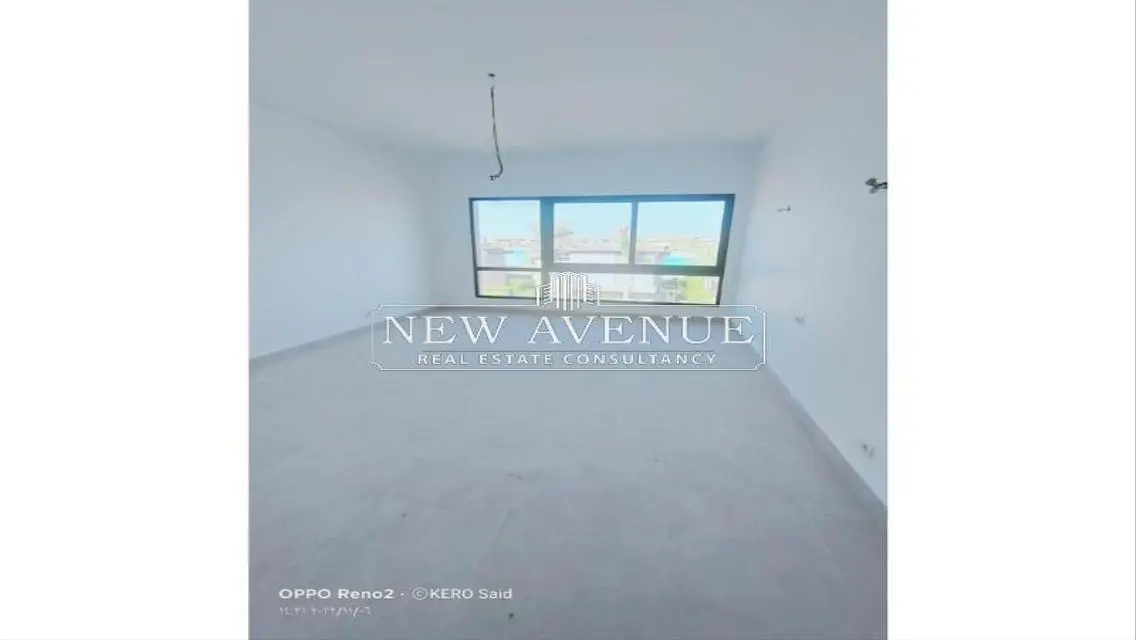 Stunning Property with Three Rooms and Great Views