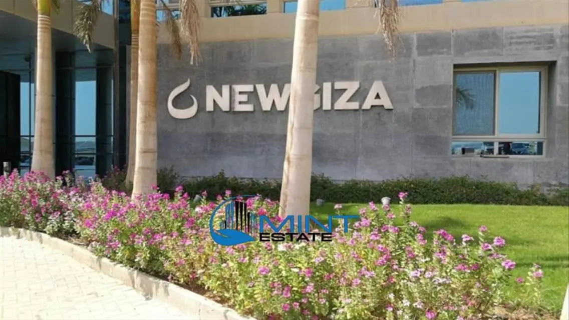 فيلا فاخرة في نيو جيزة بمساحة واسعة