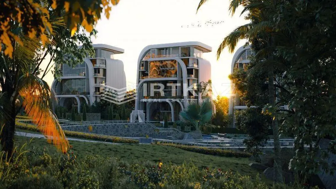 Luxury Apartment with Stunning Lake View