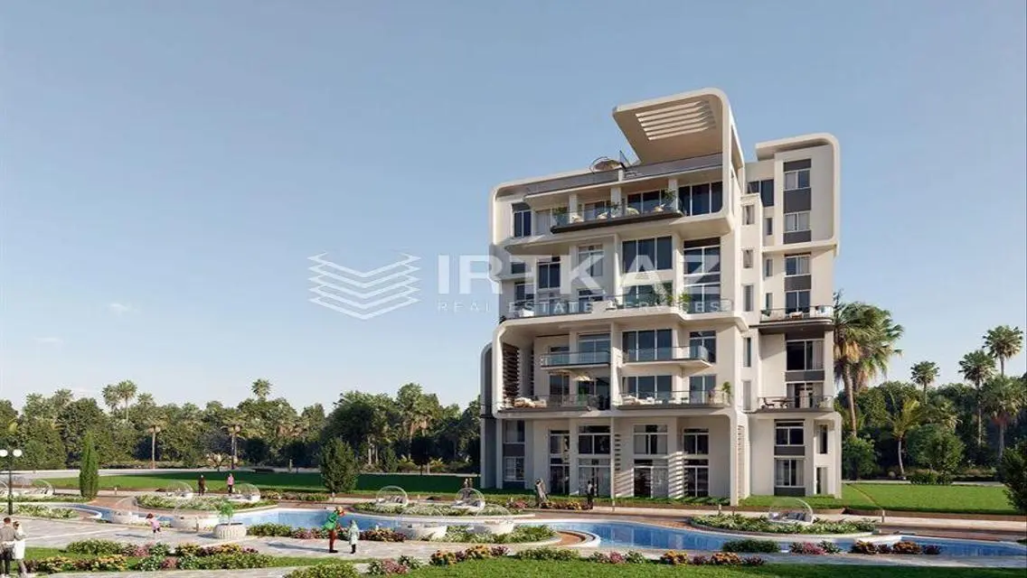 Luxury Apartment with Stunning Lake View