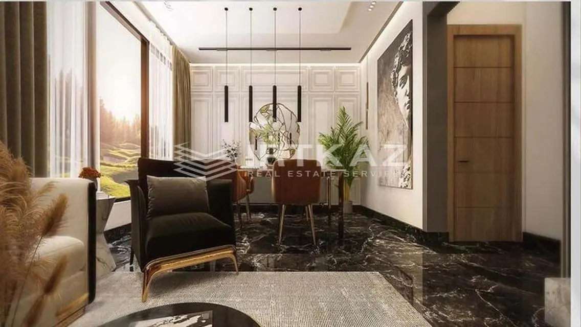 Luxury Apartment with Stunning Lake View