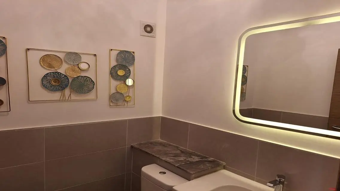 Luxury Apartment for Sale with 5 Rooms and Private Pool