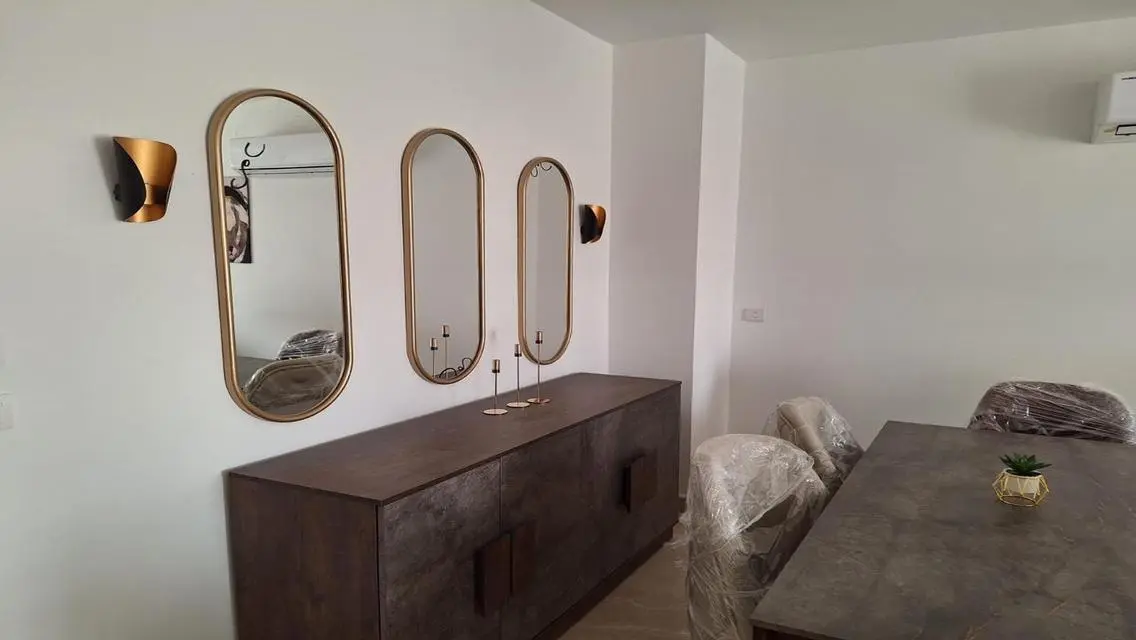 Luxury Apartment for Sale with 5 Rooms and Private Pool